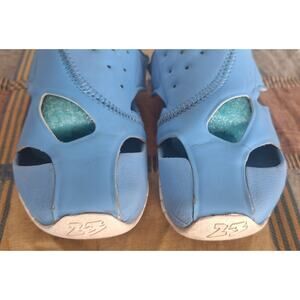 Nike kids Jordan Flare DM8973-417 University blue/white- youth size 2